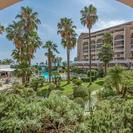 #cannes Boccacabana Beach, Seafront, In Resid Pierre&vacances 3 Stars 아파트 칸느